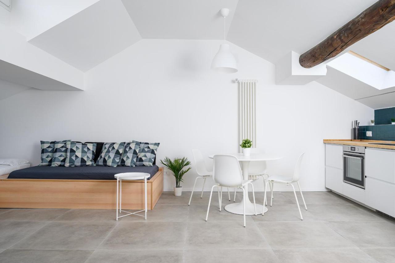 Design Attic Porta Venezia Centrale 65M2 - Self Check-In Milan Exterior photo